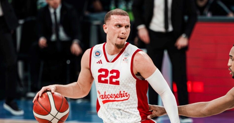 Bahçeşehir Koleji İkinci Yarıda Coşup Kazandı