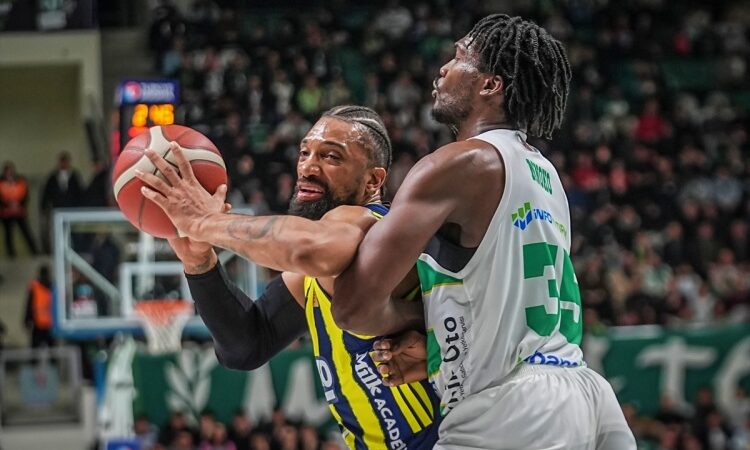 Fenerbahçe Beko’ya Bir Yenilgi de Bursaspor’dan
