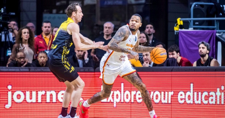 Galatasaray MCT Technic Çok Savaştı Ama Kazanamadı